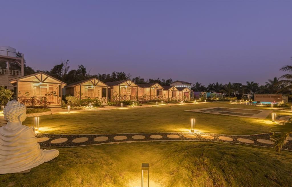 Waterscape Retreat Girnare Bagian luar foto