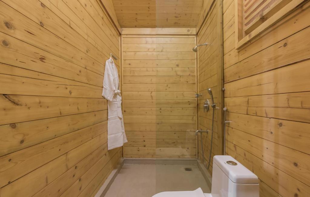 Waterscape Retreat Girnare Bagian luar foto